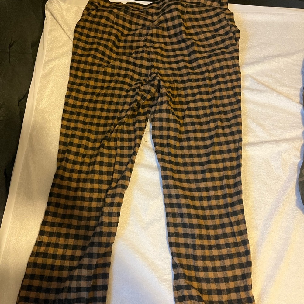 12th Tribe Women's Checkered Capris - Brown and Black